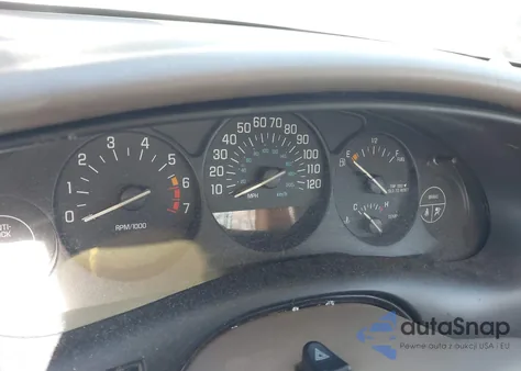 2001 Buick Regal Ls z USA, uszkodzony, nr VIN 2G4WB52K711107757